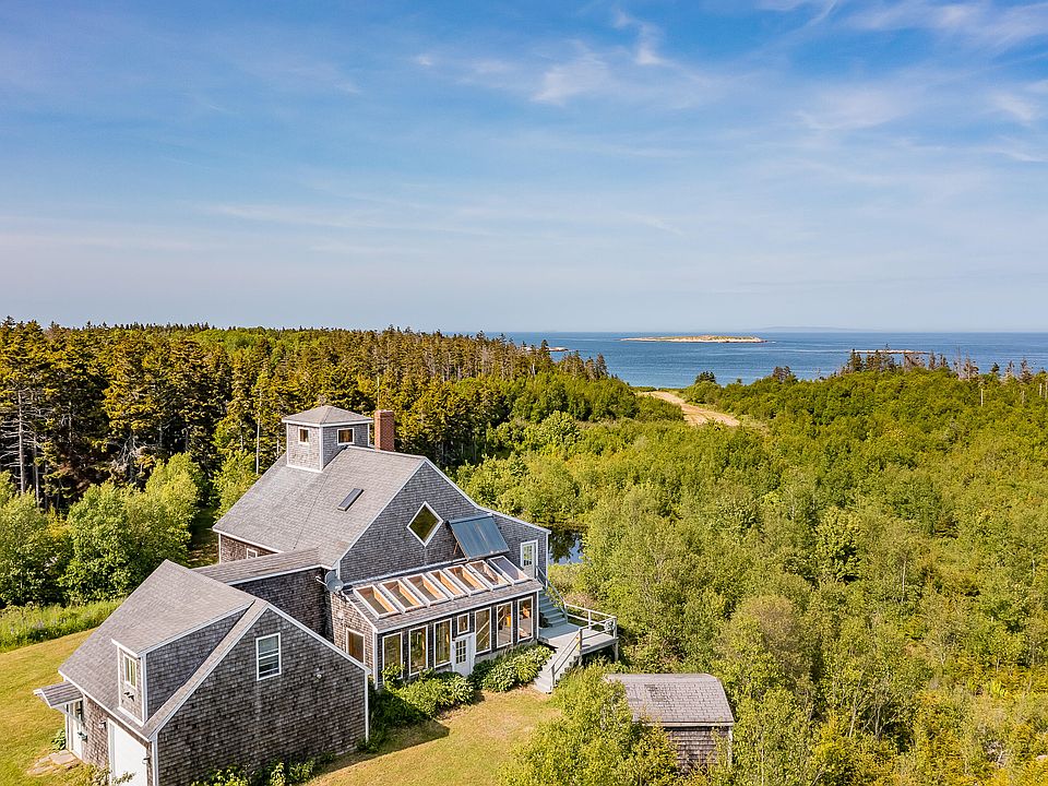 1st image of 83 North Road