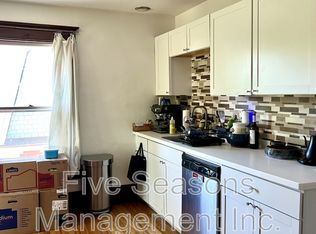 369 S Winooski Ave APT 2, Burlington, VT 05401