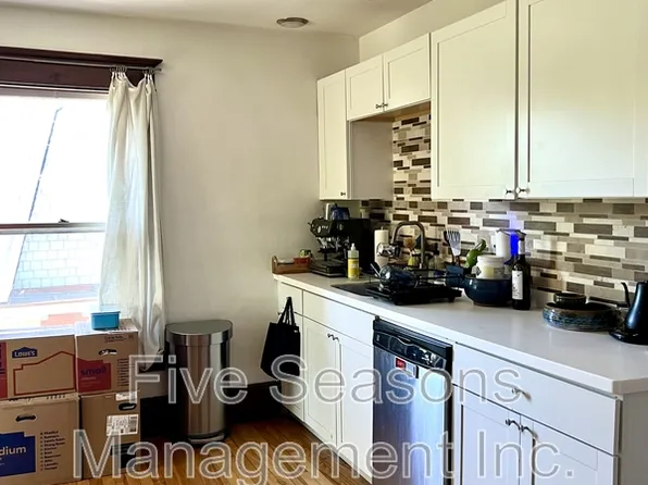 369 S Winooski Ave APT 2, Burlington, VT 05401