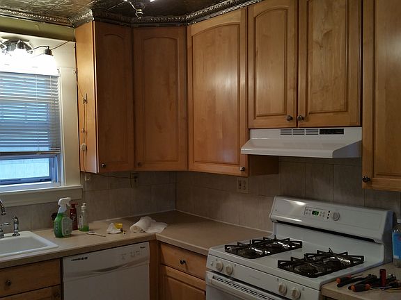 3rd image of 245 Woolley Ave #1