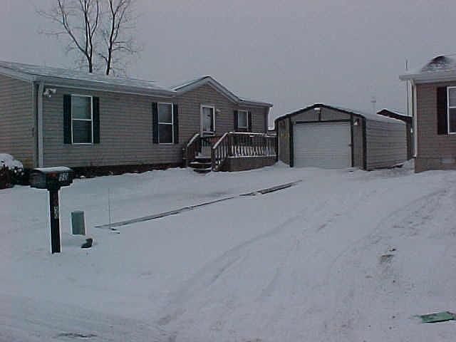 2nd image of 50 N Fountain Lake Dr