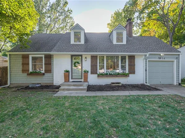 7224 Cherokee Dr, Prairie Village, KS 66208
