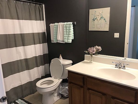 Second bath upstairs