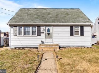 28 Wolf Dr, Hamilton, NJ 08610