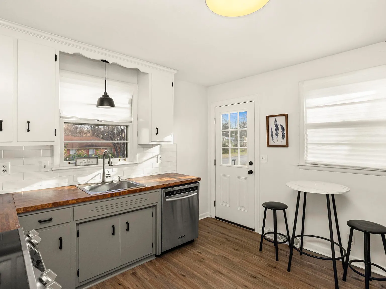 2 bed, 812 sqft, $1,750 — Photo 4