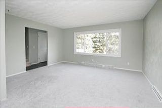 3rd image of 22111 Salisbury Dr