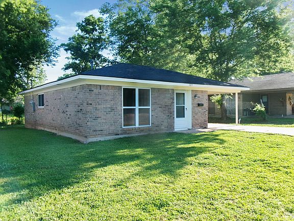 2nd image of 1425 Cynthia Ln