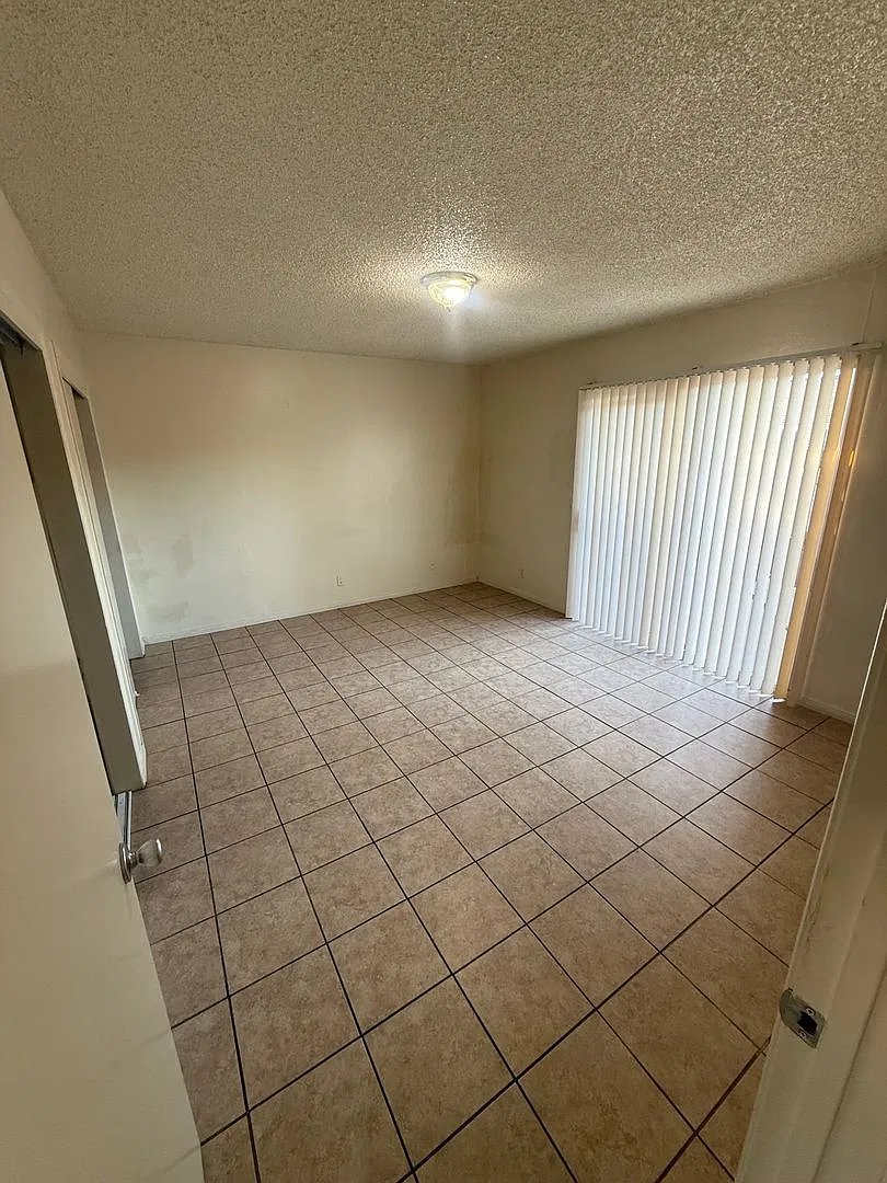 1225-1245 North El Dorado Ave. — Photo 4