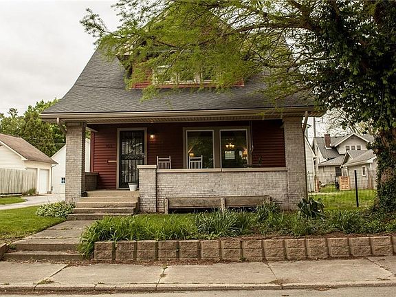 2nd image of 952 E Boone St