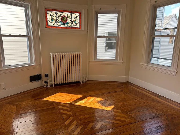 18 Reed Ave #1 — Photo 6