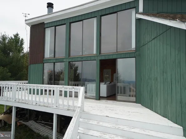 55 Burton Rd, Franklin, WV 26807