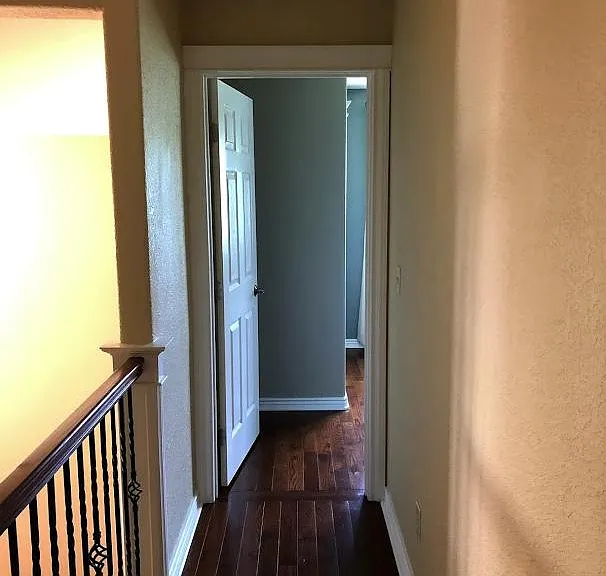 922 Sandstone Way — Photo 5
