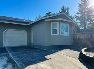 2501 Donna Dr, Eureka, CA 95503