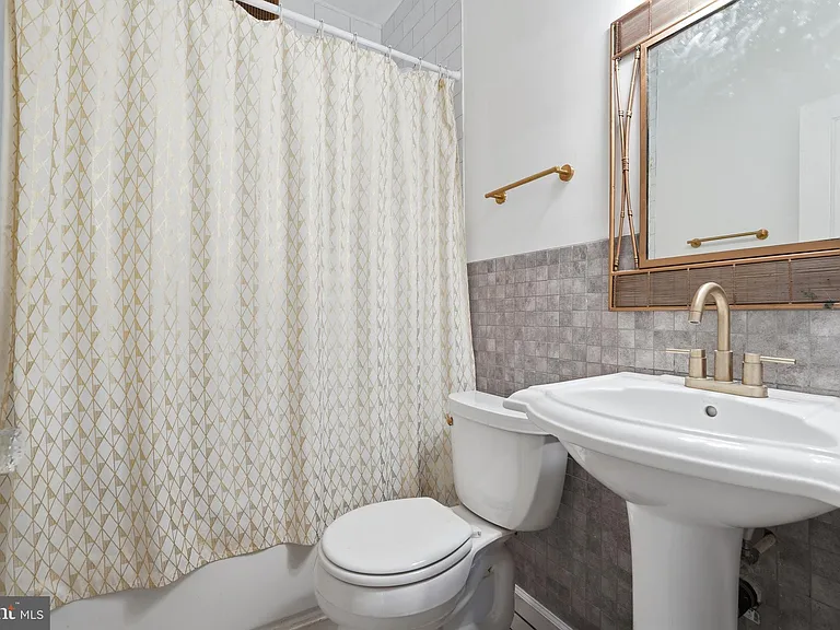 605 Ethan Allen Ave — Photo 12
