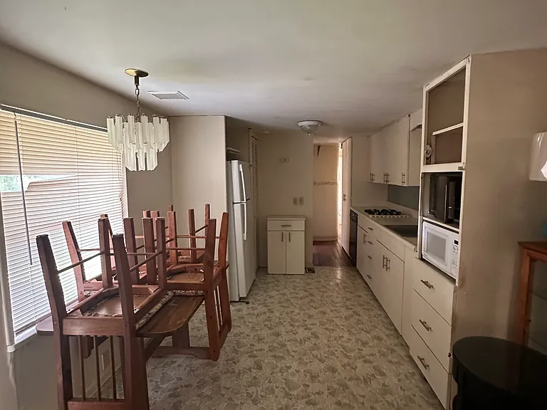 22 Cedar Ln — Photo 6