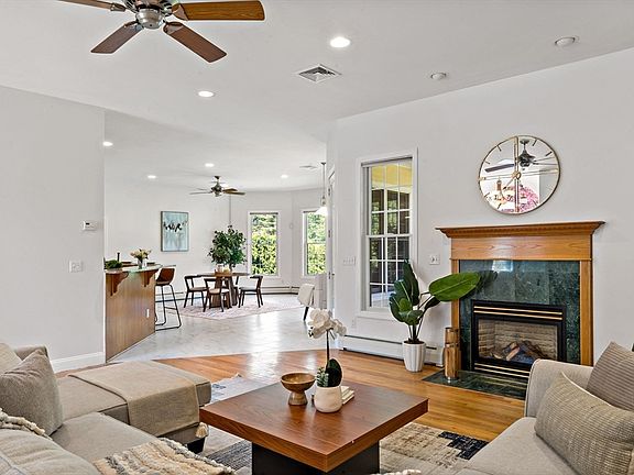 2nd image of 19 Azalea Dr