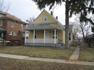 104 Pinegrove St, Pontiac, MI 48342
