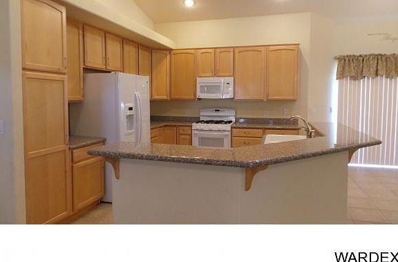 5th image of 2910 N Prescott St