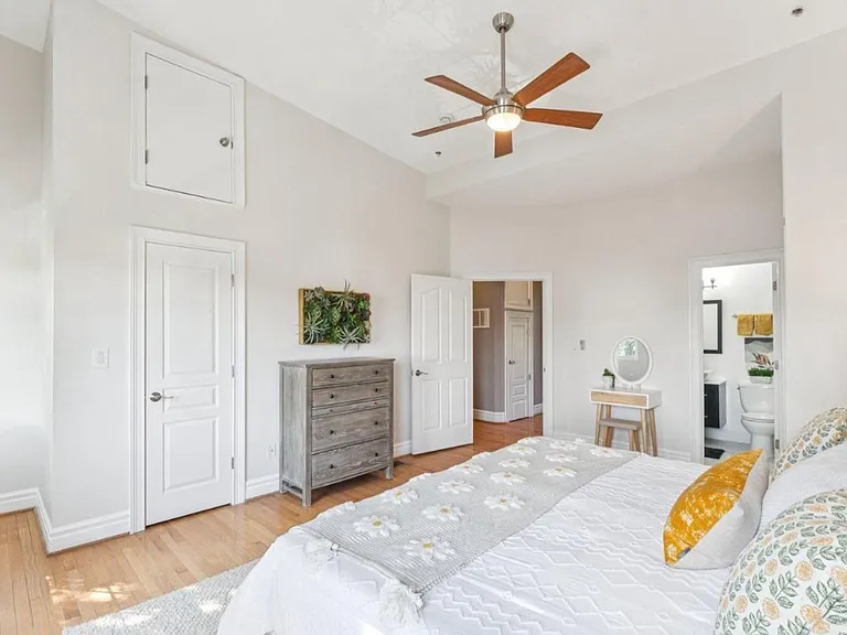 224 S St NE #2 — Photo 16