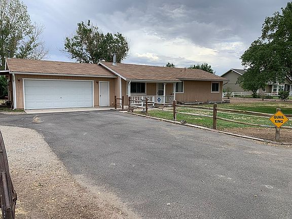 3rd image of 28 Cottonwood Ln