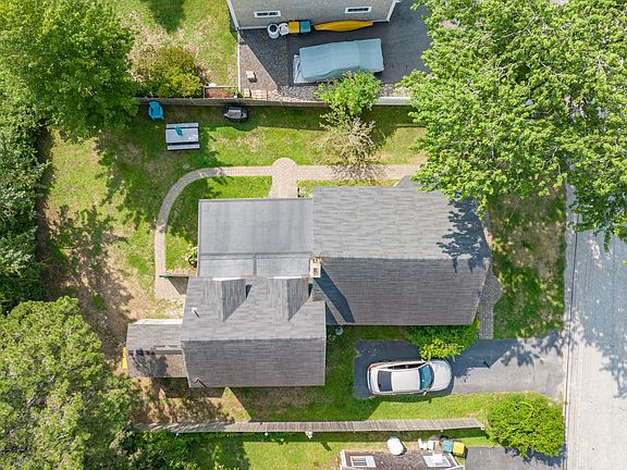 4th image of 10 Avenue 3