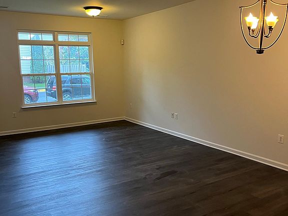 2nd image of 321 Quinton Oaks Cir