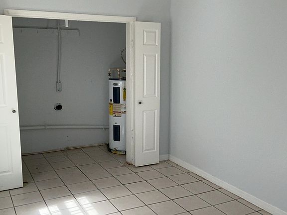 4th image of 1306 Carlsbad Pl