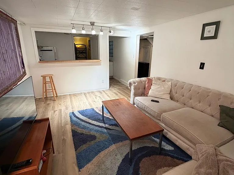 130 W Westwood Ave — Photo 22