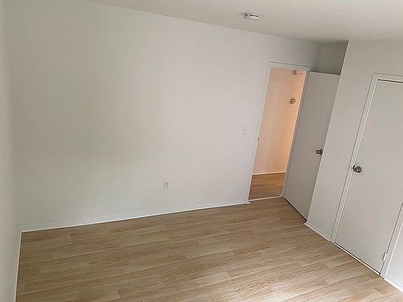 3rd image of 82 Judith Dr