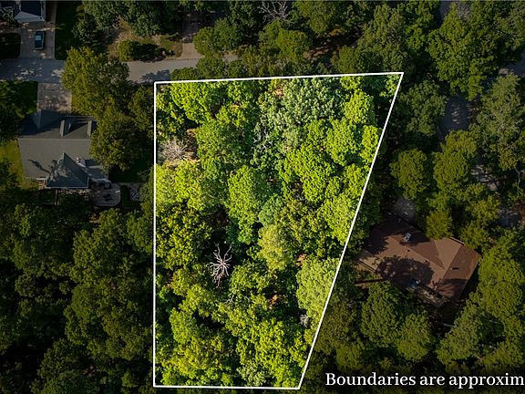 3rd image of 26 Ravenshoe Rd