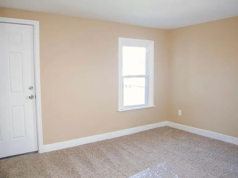 211 Herman Ave — Photo 27
