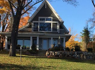 20085 Cottagewood Ave, Excelsior, MN 55331