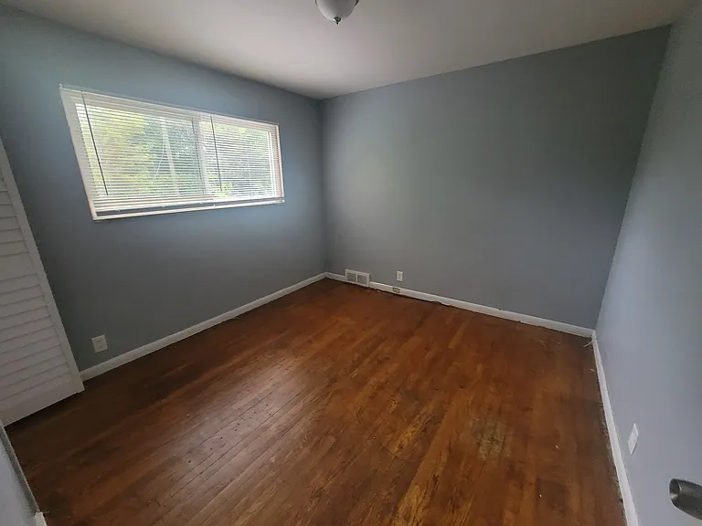 12603 Chelsea St #1-2 — Photo 4