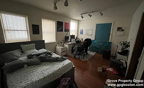 64 Fisher Ave Photo 1