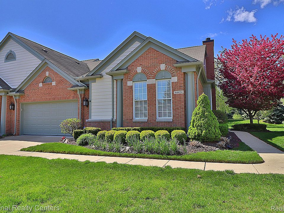 1st image of 44454 Birchwood Ct