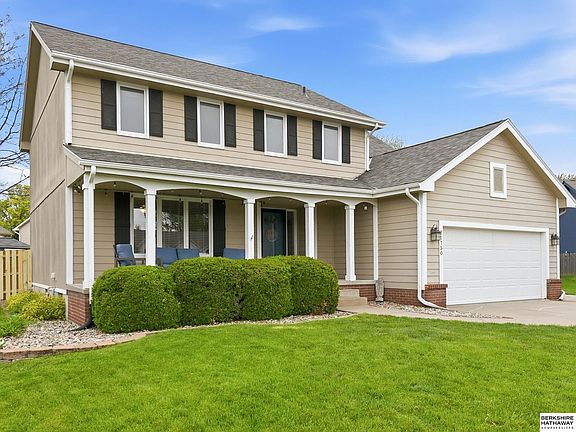3rd image of 21750 Erin Cir