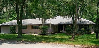 3rd image of 5908 Oakmont Ln