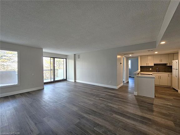 4th image of 260 Sheldon Ave N #508