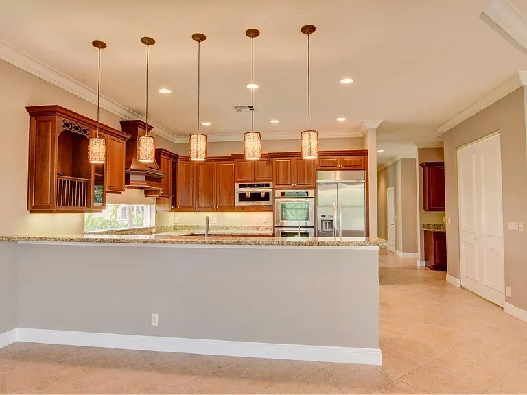 6669 Cobia Cir — Photo 21