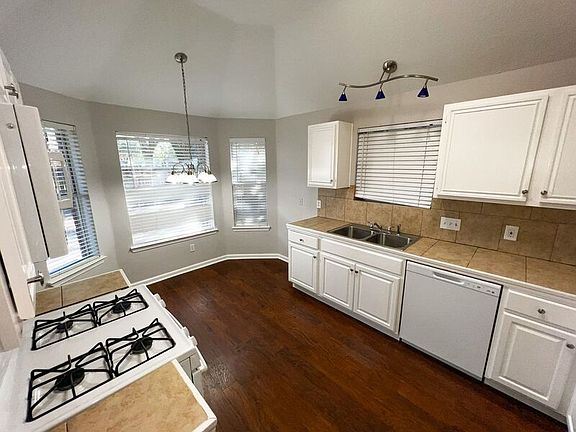 5th image of 20623 Big Wells Dr
