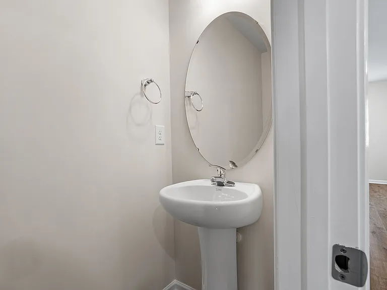 1009 Peony Ln — Photo 14