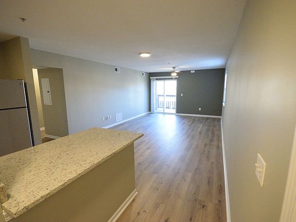 5th image of 1150 E 51st St Floor 1