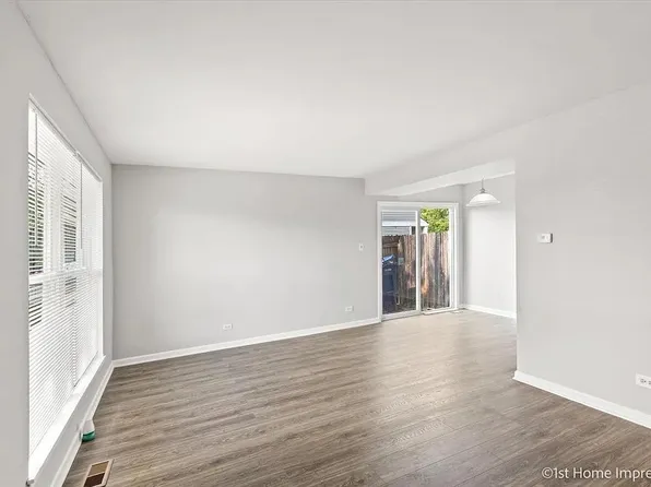 5519 Allemong Dr, Matteson, IL 60443