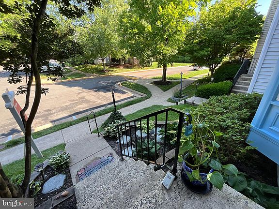 4th image of 2960 Oakleigh Ln
