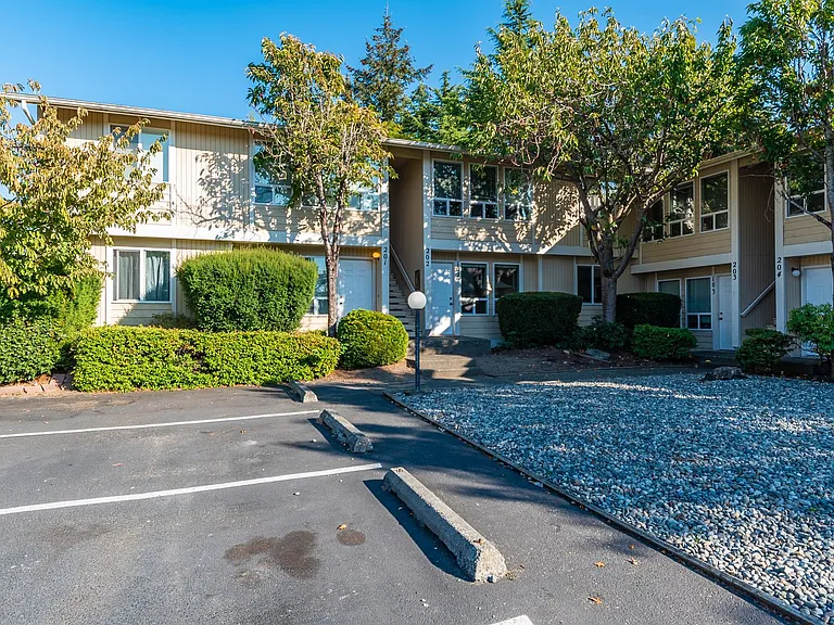 M1407: Horizons West Apartments — Photo 10
