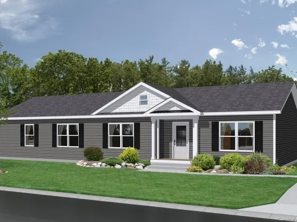 4 Cobblestone Dr, Marion, NC 28752