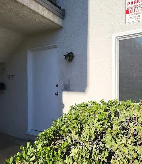 934 N Lake Ave #5 — Photo 3