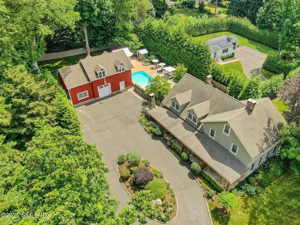 2024 Stratfield Rd, Fairfield, CT 06825