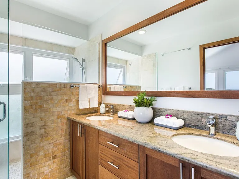 915 Kahauloa Pl — Photo 11