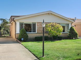 5253 Jarvis Ave, Skokie, IL 60077